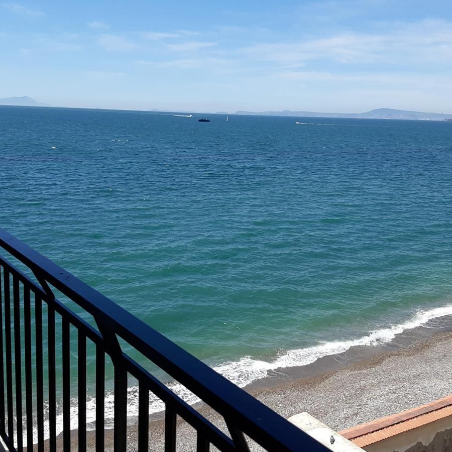 Bed and Breakfast Vip Sul Mare Castellammare di Stabia Exterior foto